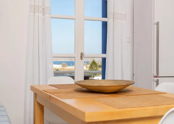 Kosta In Naousa-paros * Naousa (Paros)