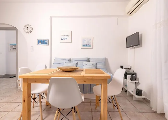 Kosta In Naousa-paros Naousa (Paros)