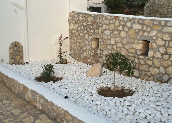 Kosta In Naousa-paros Naousa (Paros)
